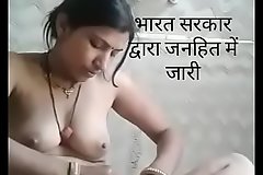 Indian girl curtness her pussy
