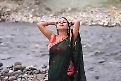 Desi Bhabi Sexy Looks - join me:  xxx t.me/dhamakaentry