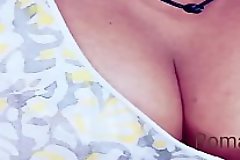 Hot desi sister show cleavage to stepbrothers