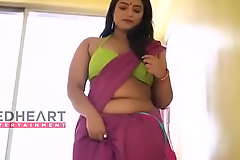 Sneha bhabhi sexy saree shoot