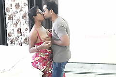 Office Bos ne Faida Luta Bengali Wife ki Jamke Li