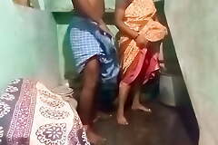 Priyanka aunty bathroom sex in home