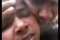 गन्ने के खेत में गर्लफ्रेंड को चोदा