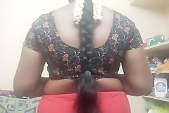 Tamil aunty wearing saree