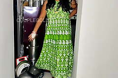 Komal green dress me chori chori chud rahi thi