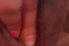 Indian girl cum fingering