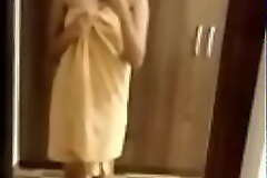 Desi Punjabi girl taking off towel - free CameraGirl chat