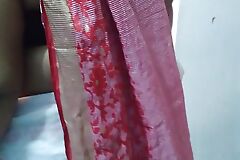 (Tamil desi saree pahne hot mall) - 45 year old neighbour aunty fucked while sweeping the house