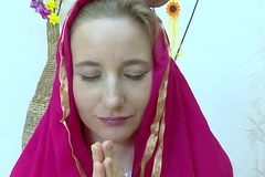 Blonde babe girl is fucked in India for the benefit faith by sadhus