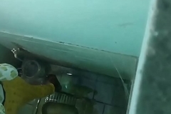 Desi girl spied pissing