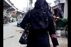 Bangladeshi Mummy Booty in Hijab