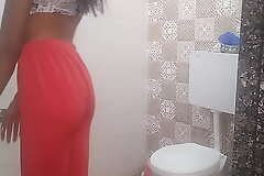 Soniya bhabhi sex with her Devar in bathroom