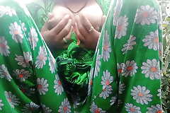 Desi bhabhi jungle me Jackie zoom on to pe boyfriend say bat ke