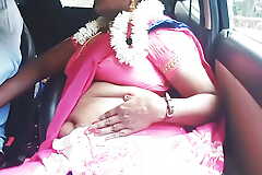 Telugu dirty talks, car sex, sexy saree aunty sexual intercourse with auto driver. Fastening 1
