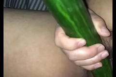 Bollywood Indian desi premier danseur puts 14 wiggle cucumber all round their way pussy