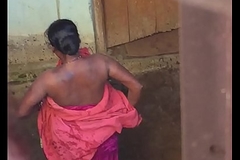 Desi village horny bhabhi literal bath show prohibited by hidden cam