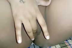 Nancy here playing with here pusy fingring