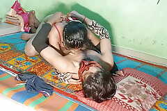 (SEXY BIWI) The sister-in-law was alone in the house. The brother-in-law came secretly and caught hold of the sis