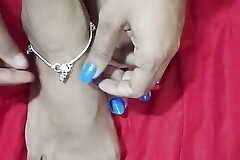 Tamil mistress sexy and gorgeous feet for tamil slaves