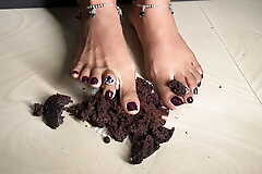 Tamil mistress mami hot sexy yummy feet cake  be expeditious for tamil slaves