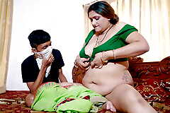 A teenage boy came to the sexy lady house to fulfill his sexual desire