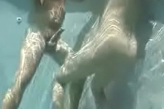 Underwater hawt sex (full video)