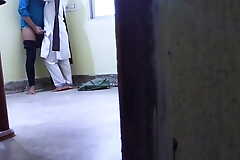 College pupil increased by teacher ne college ki store room me bindass chudai karte time kisine video bana di