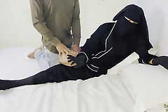 Desi Young Cheating Wife Shabana Bhabhi Wearing a Abaya Hijab Fucking Xxx Indian Boy