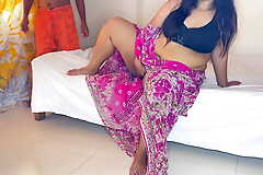 dost kee guy ne apane bete ke dost ke sath adhe rat mein kiya Chudai- I fuck my Friends Sexy mom For the sake she was horny