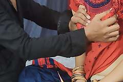 Karwachauth par mehandi lagane gya aur chuchi daba diya phir chod diya