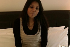 Indian Gujarati Mature Babe Kavya Sharma Heavy Tits Masturbation