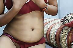 Indian girl fuck in hanky and dildo silicon