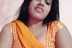 Telugu aunty full romance with say no to car driver in outdoor Agent Relieve oneself