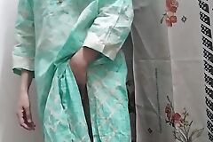 Buaa ki ko hostel me jabar dast kiya