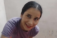 School girl ko paise dekar kar hotel me le jakar choda