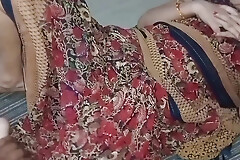 Desi bhabhi fun far boyfriend when her husband went to office, Indian xxx video in hindi high-quality