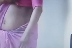 Indian old aunty debilitating saree then fucks with a guy