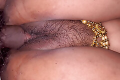 beautiful bhabhi dropped sprem in pussy