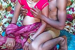 Desi sexy movie sex with brother-in-law and sister-in-law, removing the whole blouse, Hindi audio, Claire Vaise, fast time