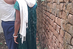 Indian desi maid fuking outdoor