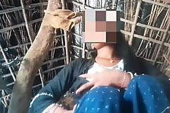 Indian masturbate in oman by finger the pussy