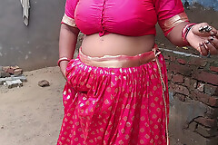 Romantic conversation and sweet sex moment with a young beauty