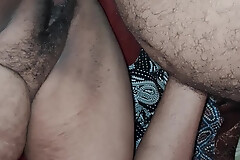 Desi shire ki sexy bhabhi ka romantic