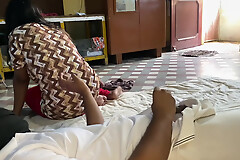 Malik fucks his maid in desi style