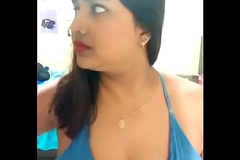 Sexy babe big boob showing