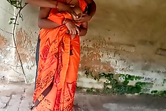 Indian Wife Sonia In saree