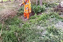 Once again the brother-in-law fucked the new sister-in-law less the mustard field.outdoor sex